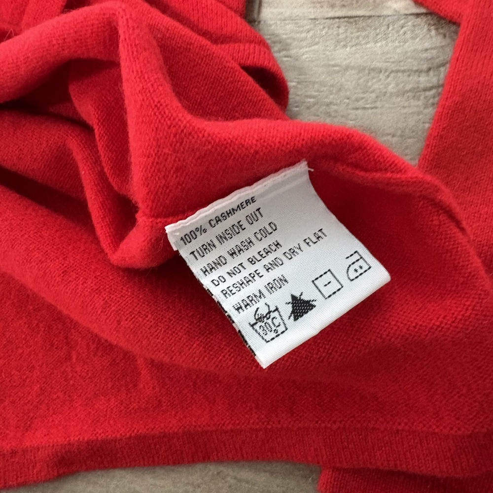 Vintage Queen of Scotland 100% Cashmere red Crewneck Sweater XL Classic Preppy - Picture 2 of 8